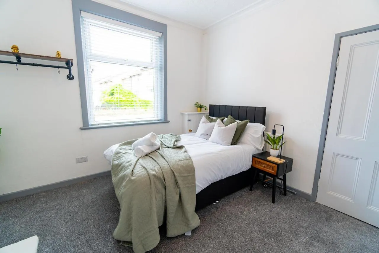 Stylish 3 Bedroom House - Central Location Nottingham